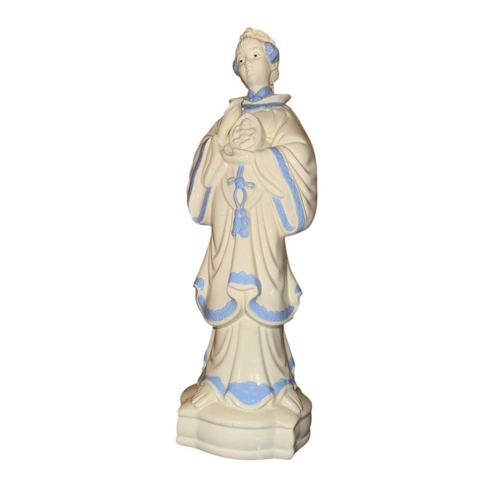 Holland Mold Asian Lady Figurine White & Blue Robe Chinoiserie Statue